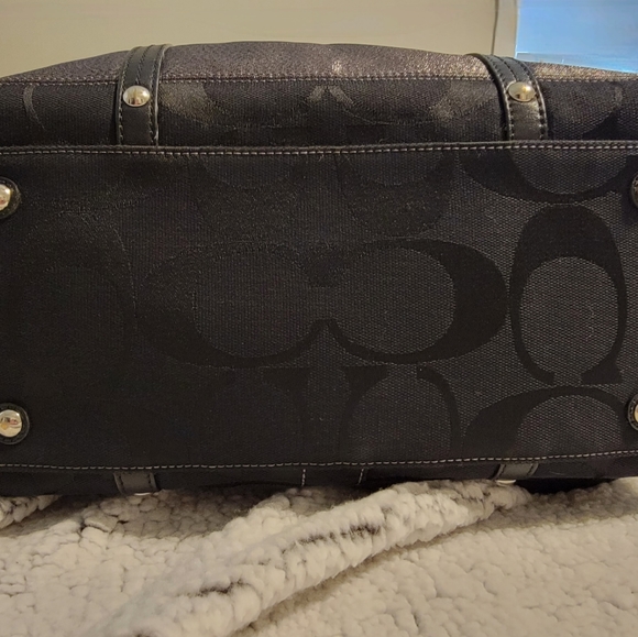 Coach purse - Picture 2 of 13